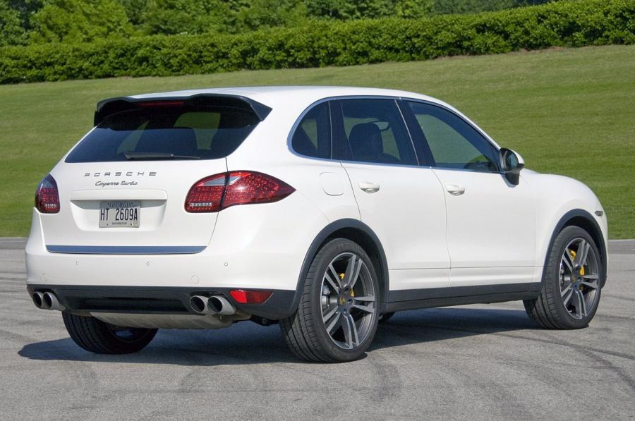  Porsche Cayenne 2011 года  (фото 89 из 107)